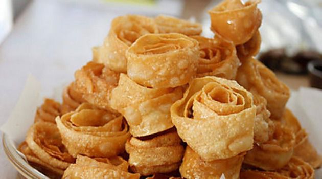 Moroccan Fried Sweet Pastry