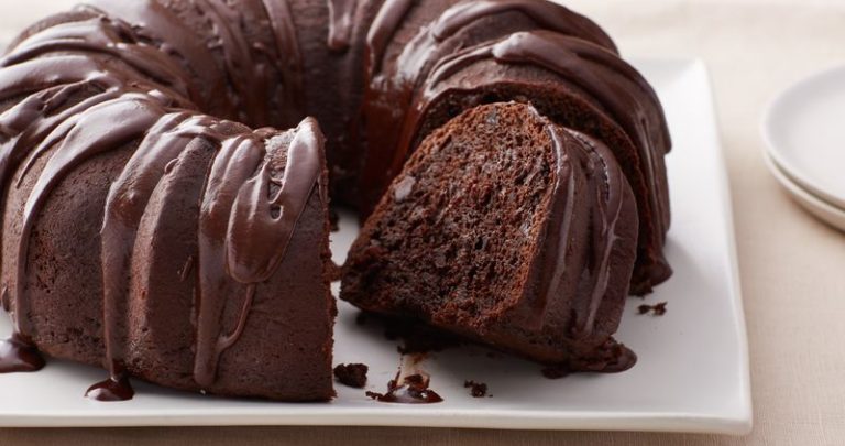 Hershey's Chocolate Cake and Cupcakes