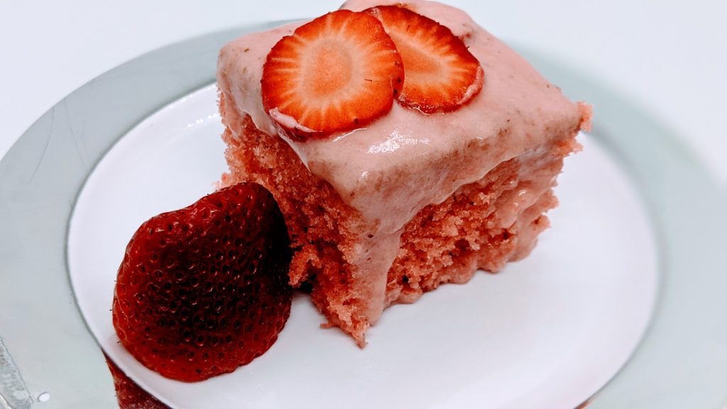 The Best Strawberry Cake recipe