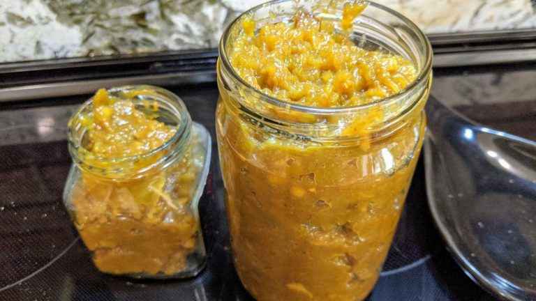 green mango chutney jars